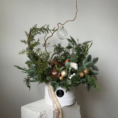 Композиция новогодняя с декором