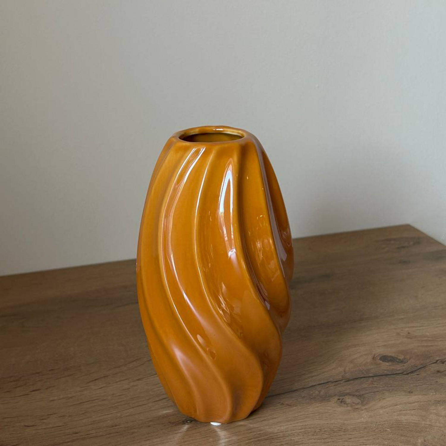 Ваза спираль оранжевая/бордовая